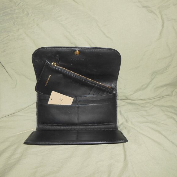 Burberry Black Grainy Leather Small Buckle Tote With Wallet - Picture 3 of 8